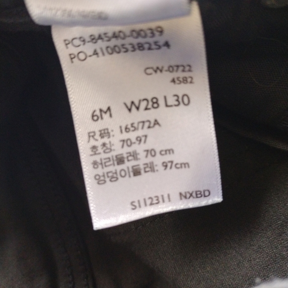 Levi's Signature Jeans Women 28Wx30L Black Denim Mid Rise Skinny Mid Rise Casual - Picture 4 of 8